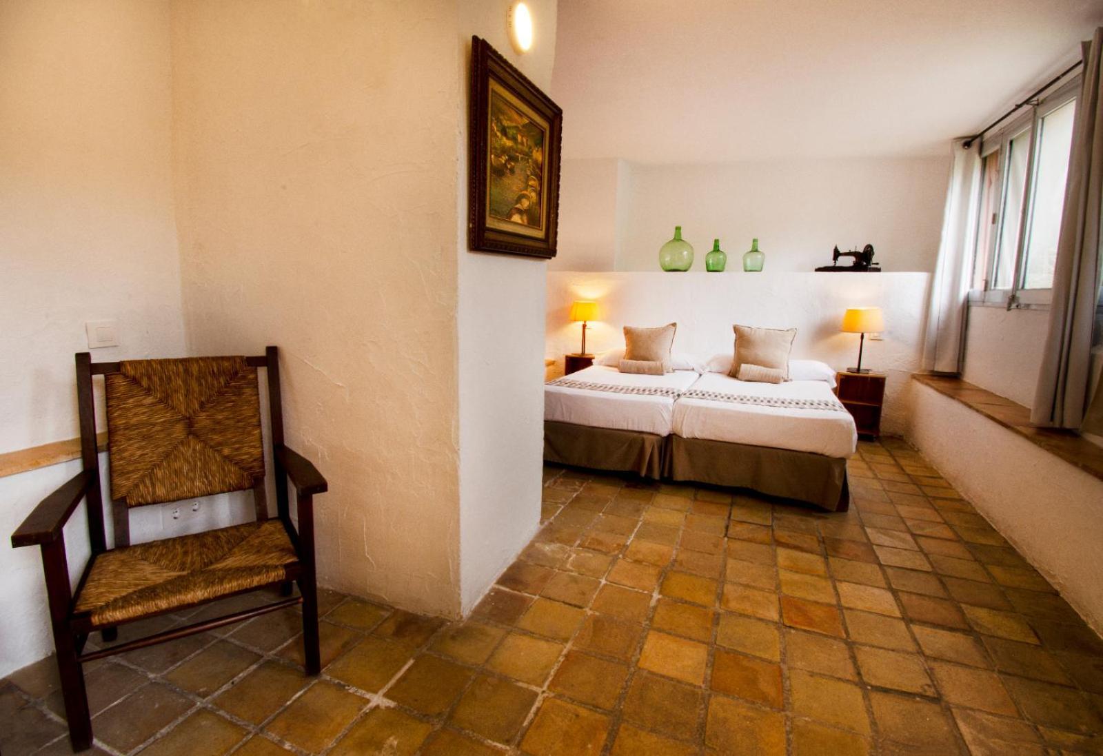 S'hostal D'esporles Albergue